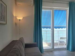 Апартаменты Two Palms Apartment Сутоморе Апартаменты с видом на море-12