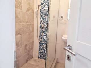Апартаменты Two Palms Apartment Сутоморе Апартаменты с видом на море-35